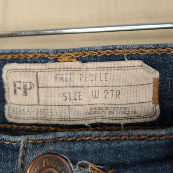 Free People Skinny Jeans Dark Wash Distressed Stretch Urban Outfitters Size 27 - Picture 9 of 11